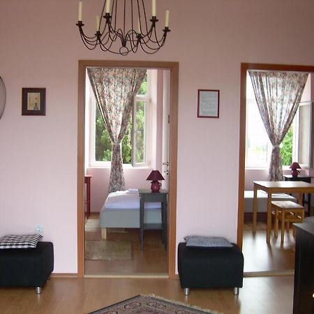 Phara Hostel Gdinj Εξωτερικό φωτογραφία