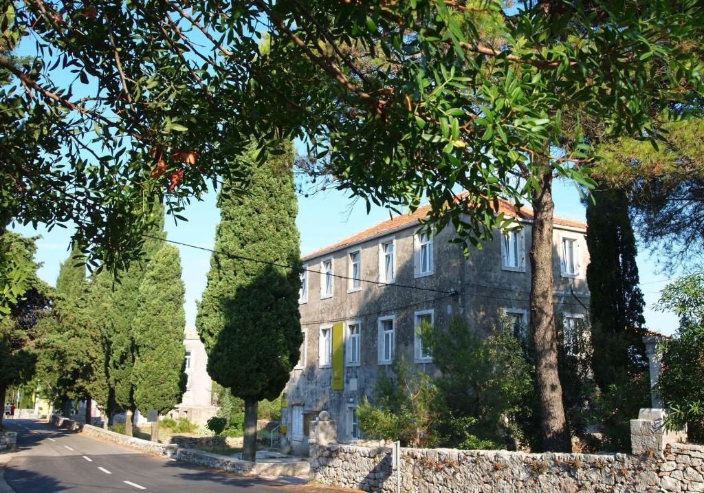 Phara Hostel Gdinj Εξωτερικό φωτογραφία